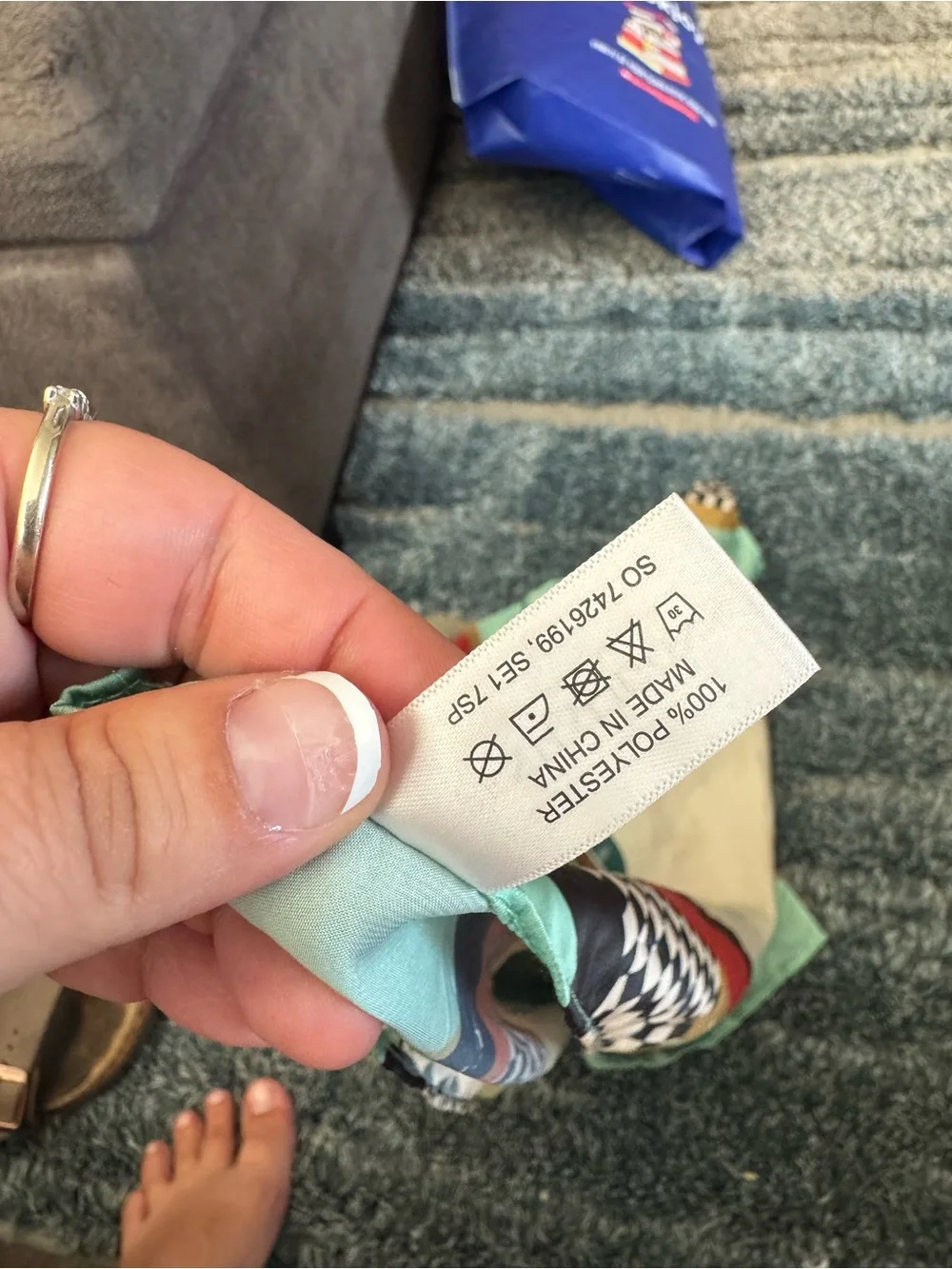 Penhaligon's Teal Vintage Car Print Decorative scarf